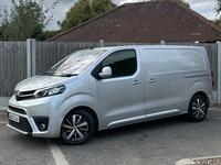 TOYOTA PROACE
